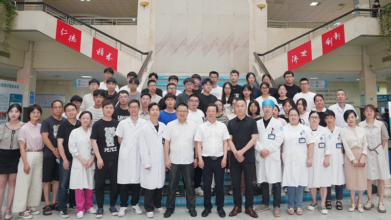 0614 临床实习生毕业15.jpg